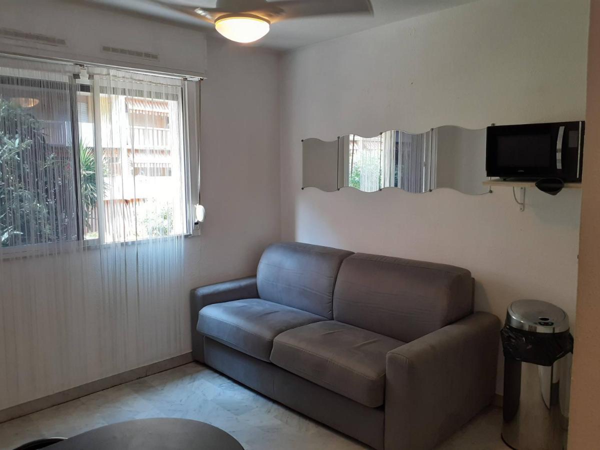 Studio Bord De Mer Nice Ouest Apartment Exterior photo